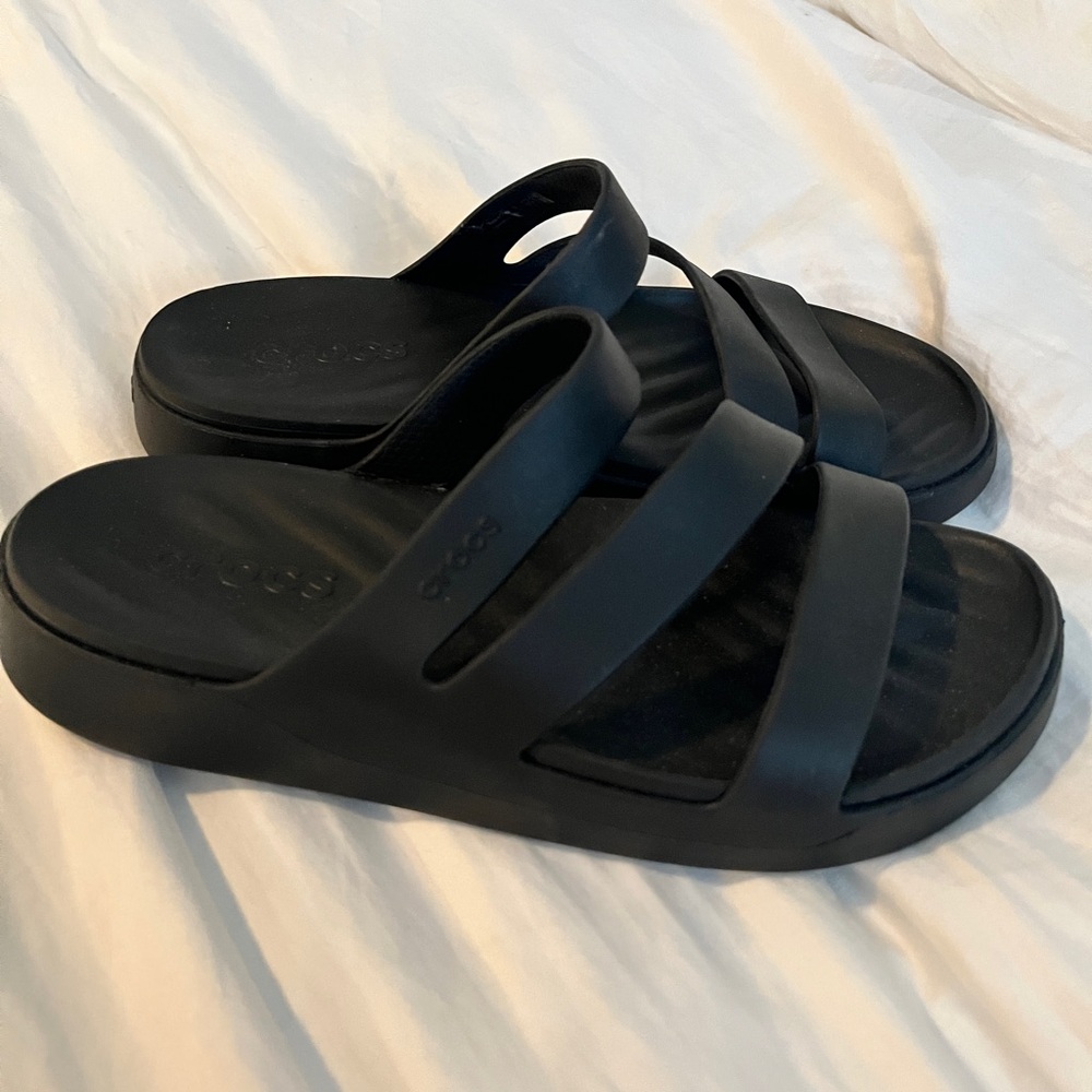 NWOT Crocs Black Splash Strappy Slide Sandals Woman’s size 7